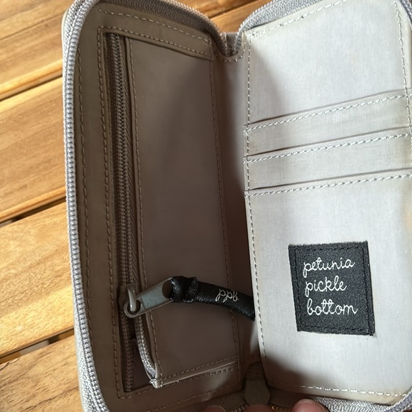 Petunia Pickle Bottom wristlet - Picture 2 of 3